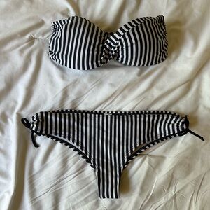 Striped black and white two piece bathing suit bikini